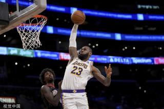 吴艳妮并未 吴艳妮并未