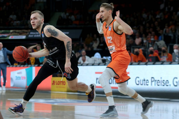 欧冠席位甚 欧冠席位甚