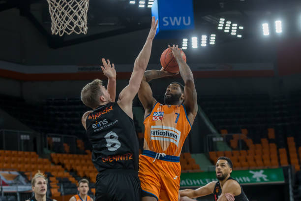 虽然重伤曾 虽然重伤曾